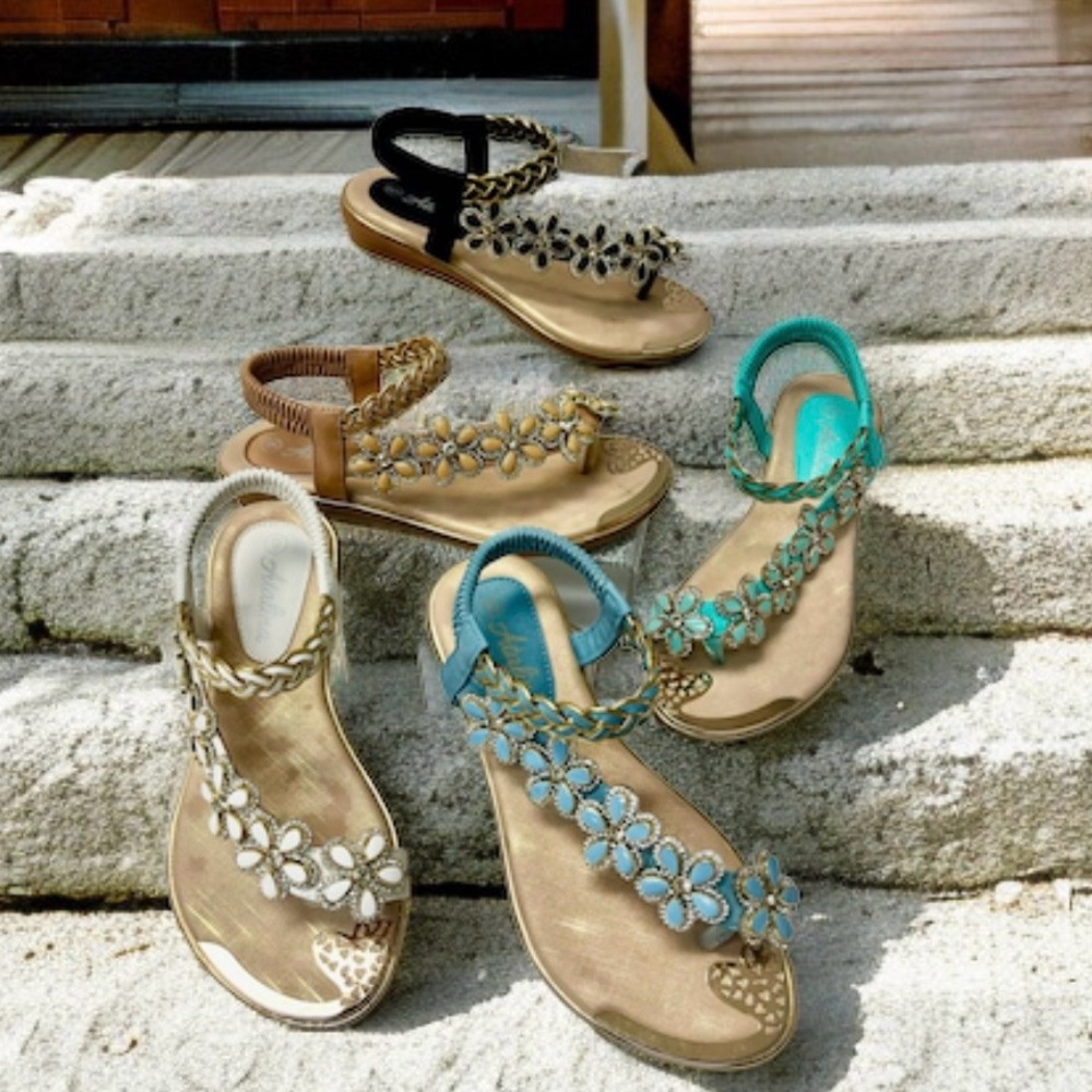 Toe Ring White Floral Rhinestone Embellished Woven Gold Sparkle Flat Sandal - Picture 9 of 11